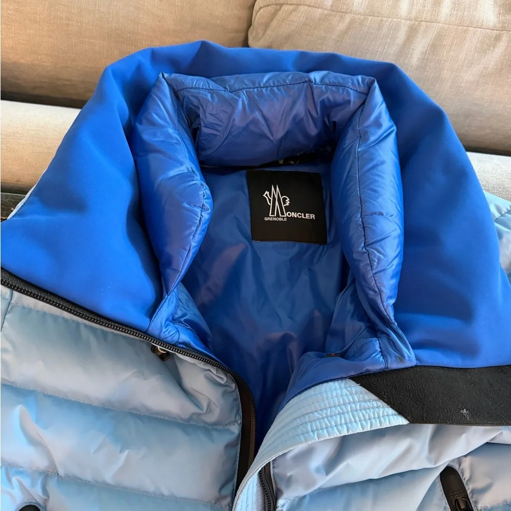 Moncler women’s Light Blue winter coat - Picture 2 of 7